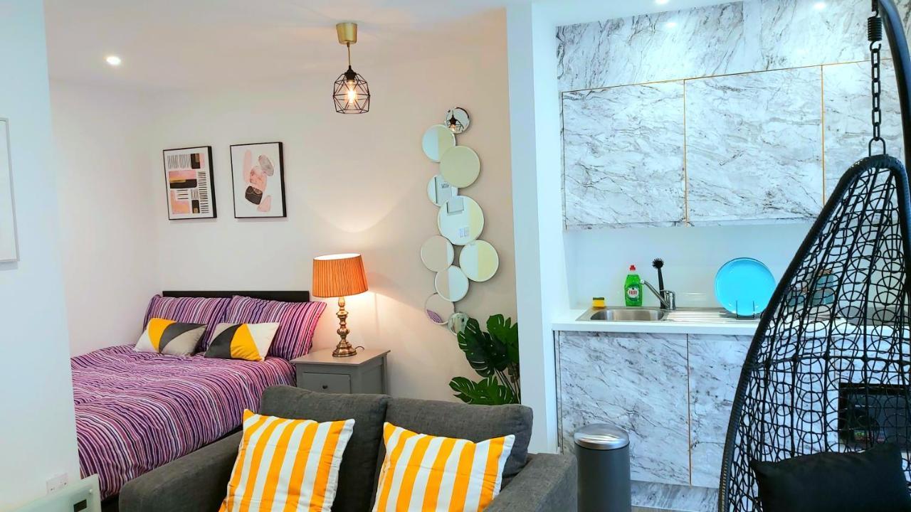 Great Studio Apartments - Netflix, Wifi, Digital Tv Sheffield Dış mekan fotoğraf