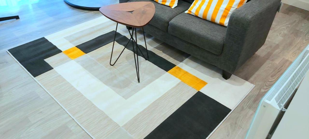 Great Studio Apartments - Netflix, Wifi, Digital Tv Sheffield Dış mekan fotoğraf