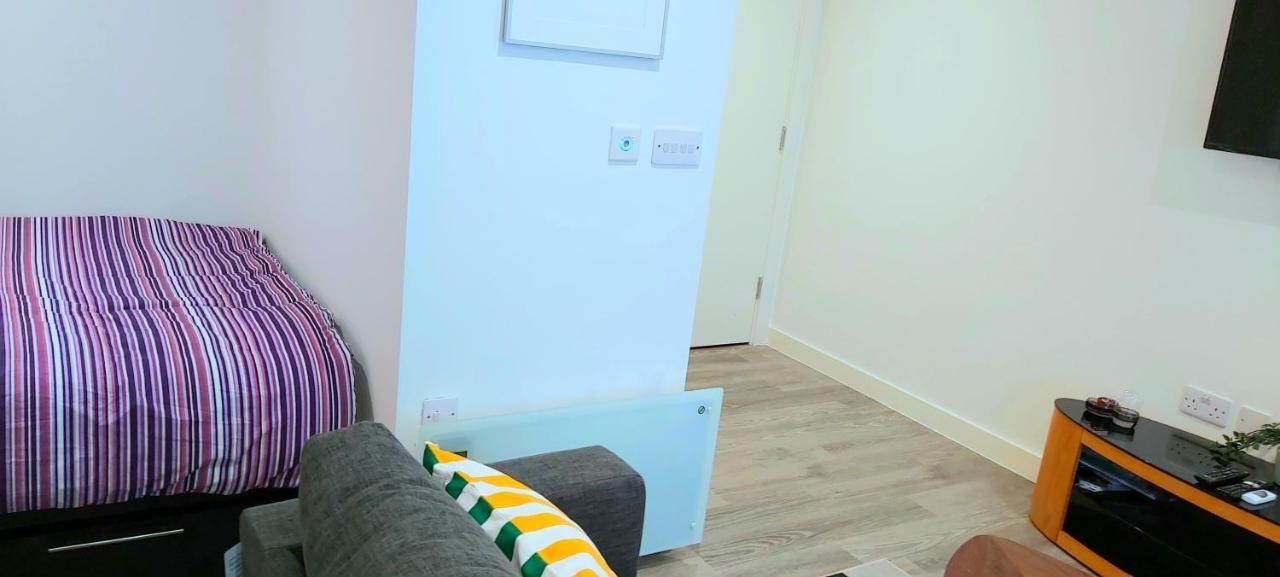 Great Studio Apartments - Netflix, Wifi, Digital Tv Sheffield Dış mekan fotoğraf